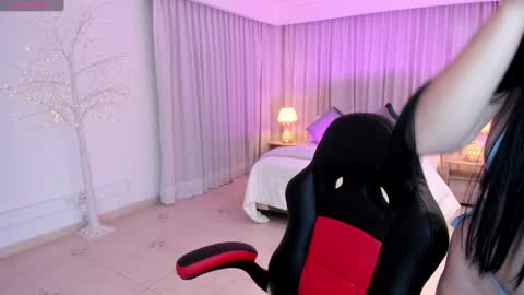 Gia lowry online show from 01/26/25, 11:28