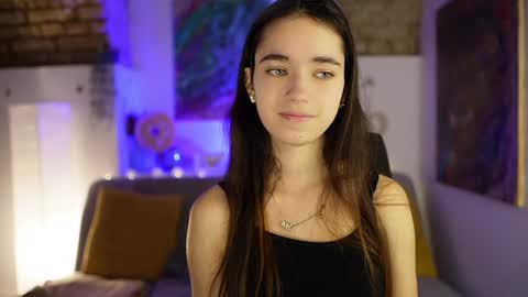 Gia Paige18 online show from 12/18/24, 09:04