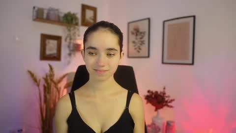 Gia Paige18 online show from 10/09/25, 01:20