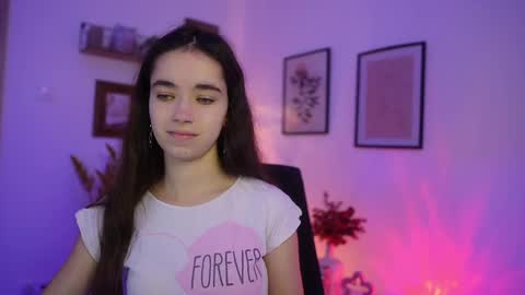 Gia Paige18 online show from 11/02/25, 09:11