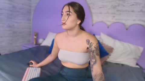 Gia online show from 04/22/26, 07:37