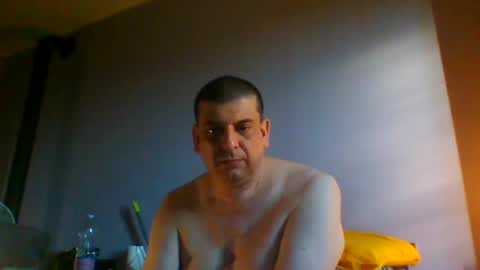 Snapshot of giaco1982 chatting on 06/25/26, 05:07 samuel online show from 06/25/26, 05:07