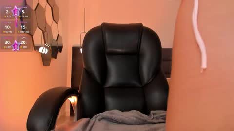 Gia Ferrera online show from 02/23/26, 07:55