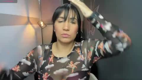 Snapshot of giafox_ chatting on 12/18/24, 12:18 G I A FOX online show from 12/18/24, 12:18