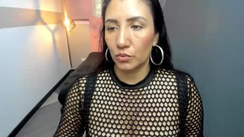 Snapshot of giafox_ chatting on 02/11/25, 01:30 G I A FOX online show from 02/11/25, 01:30