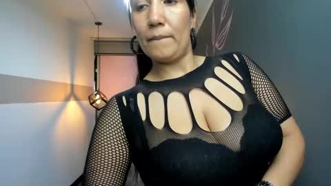 Snapshot of giafox_ chatting on 03/02/25, 10:56 G I A FOX online show from 03/02/25, 10:56