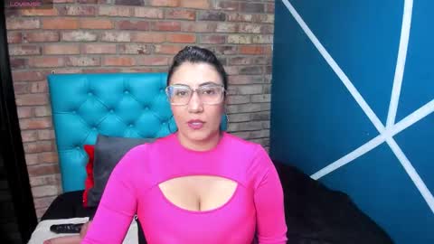 Snapshot of giafox_ chatting on 10/08/25, 02:47 G I A FOX online show from 10/08/25, 02:47