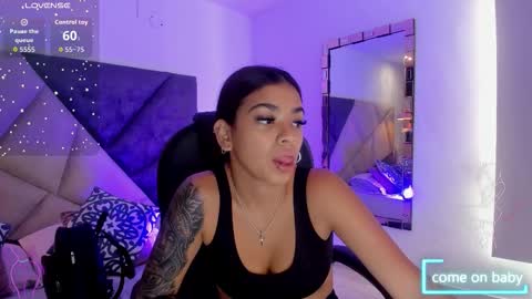 Gia  online show from 10/22/25, 12:05