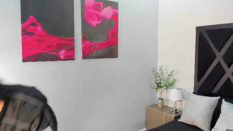 Snapshot of gian_rossii chatting on 06/20/26, 11:13 GIAN online show from 06/20/26, 11:13