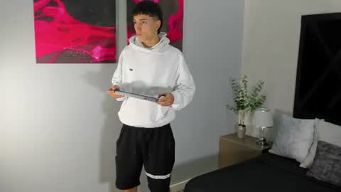Snapshot of gian_rossii chatting on 07/02/26, 11:16 GIAN online show from 07/02/26, 11:16