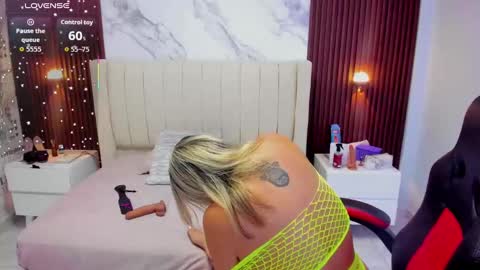 G I A N N A  online show from 09/17/25, 07:48