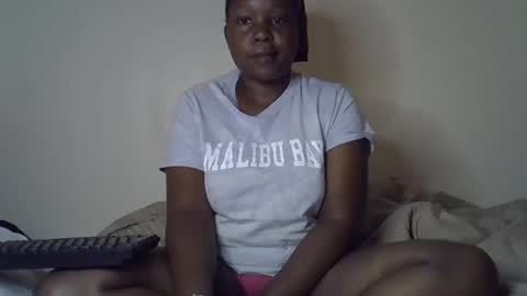 Giannah online show from 11/09/25, 05:28