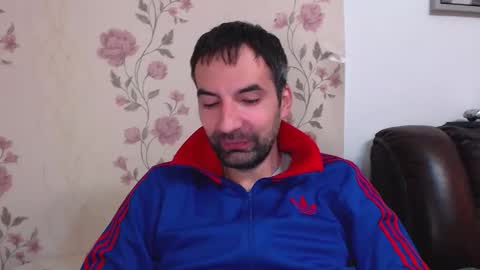 Gianni online show from 11/18/25, 02:43