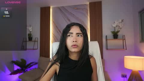 Snapshot of gianovak chatting on 12/13/25, 07:53 gianovak online show from 12/13/25, 07:53