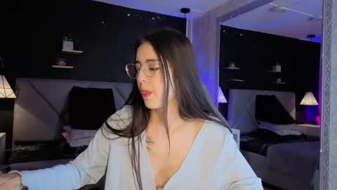 Gia online show from 10/18/25, 02:18