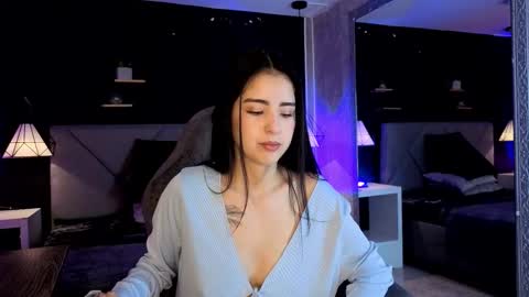 Gia online show from 12/02/25, 02:34