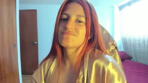 Snapshot of giaroussel chatting on 05/11/26, 02:23 GiaRoussel online show from 05/11/26, 02:23