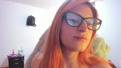 Snapshot of giaroussel chatting on 06/04/26, 02:12 GiaRoussel online show from 06/04/26, 02:12