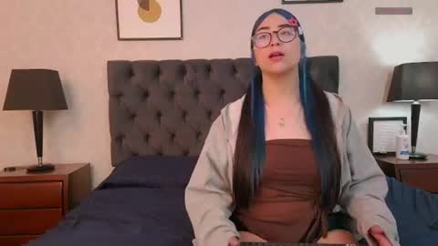 Gia and Tx online show from 06/26/26, 07:51