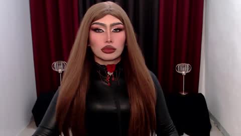 Snapshot of giaxxx01 chatting on 02/24/25, 08:38 Gia X online show from 02/24/25, 08:38