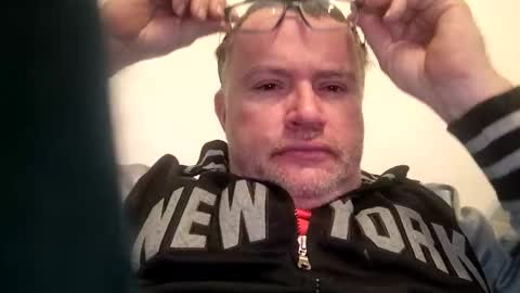 Snapshot of giddyup2222222 chatting on 01/15/26, 10:31 giddyup2222222 online show from 01/15/26, 10:31