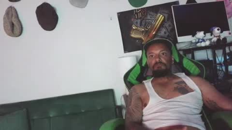 Snapshot of gifted_bucknasty chatting on 07/14/26, 02:05 Gifted online show from 07/14/26, 02:05
