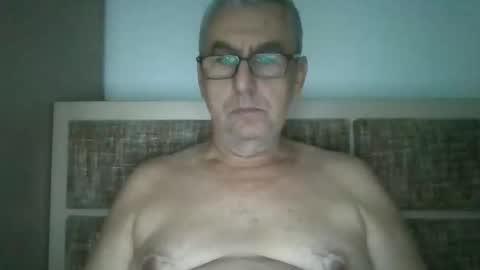 Snapshot of gigi1970 chatting on 10/02/25, 07:15 gigi1970 online show from 10/02/25, 07:15