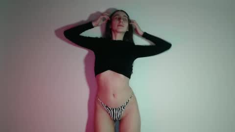 Snapshot of gigi_nix chatting on 03/11/25, 03:56 Gigi online show from 03/11/25, 03:56