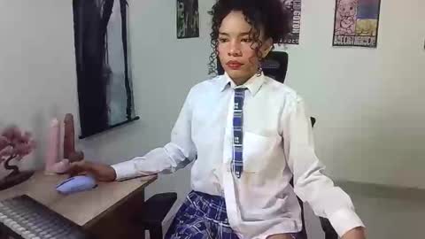 GIGI STCOTT online show from 12/19/25, 02:29