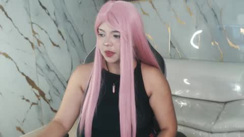 Gigi online show from 11/23/25, 02:55