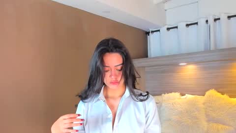 gigi wilden online show from 12/17/25, 02:23