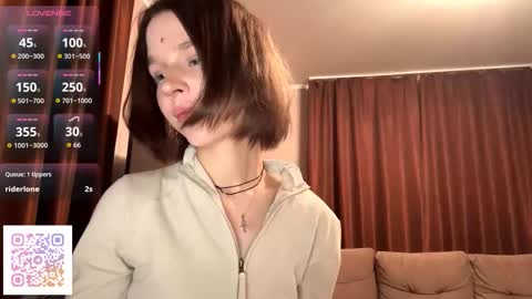 Molly online show from 10/24/25, 07:32