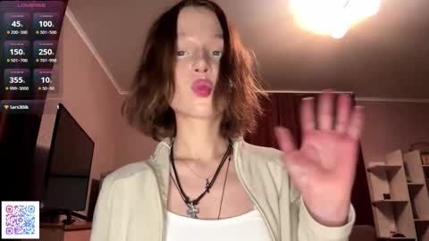 Molly online show from 12/17/25, 07:42