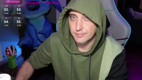 Snapshot of gil_gamesh2nd chatting on 10/13/25, 05:29 Mirko online show from 10/13/25, 05:29