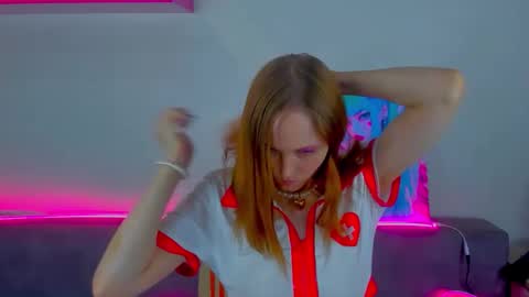 Gina online show from 09/15/25, 08:03