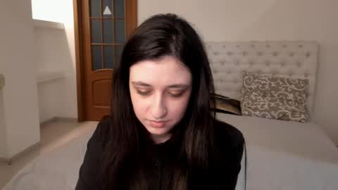Kate online show from 03/04/25, 01:06