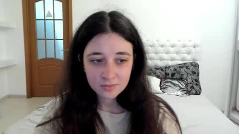 Kate online show from 09/30/25, 10:42