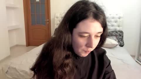 Kate online show from 11/22/25, 10:03