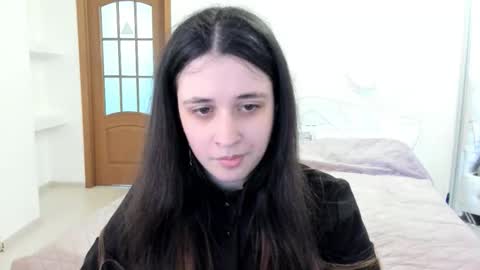 Snapshot of ginablum chatting on 04/26/26, 08:34 Kate online show from 04/26/26, 08:34