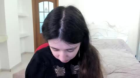 Snapshot of ginablum chatting on 04/29/26, 07:34 Kate online show from 04/29/26, 07:34