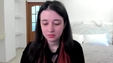 Snapshot of ginablum chatting on 05/04/26, 09:27 Kate online show from 05/04/26, 09:27