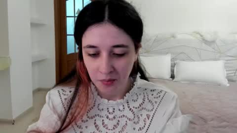 Snapshot of ginablum chatting on 05/17/26, 09:06 Kate online show from 05/17/26, 09:06