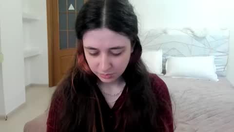 Snapshot of ginablum chatting on 05/19/26, 08:20 Kate online show from 05/19/26, 08:20