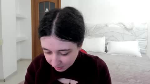 Snapshot of ginablum chatting on 05/20/26, 07:58 Kate online show from 05/20/26, 07:58