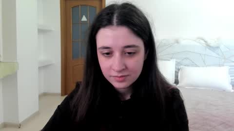 Snapshot of ginablum chatting on 05/31/26, 10:11 Kate online show from 05/31/26, 10:11