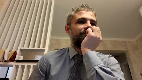 Snapshot of gindrie chatting on 02/19/25, 05:16 Gabriel online show from 02/19/25, 05:16