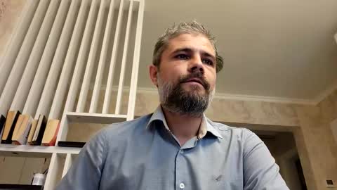 Gabriel online show from 11/25/25, 01:33