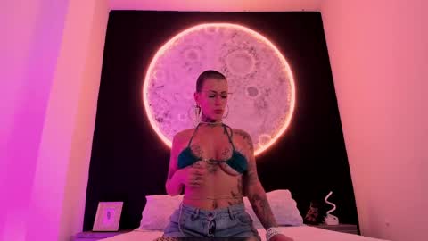 Snapshot of ginebraafxx chatting on 02/13/25, 03:03 Ginebra online show from 02/13/25, 03:03