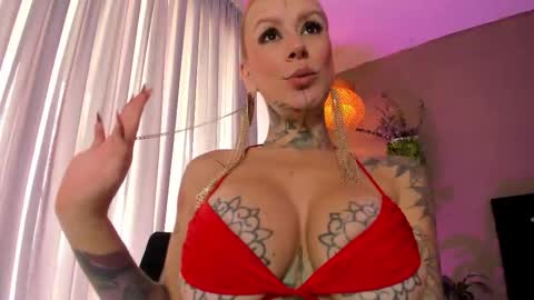 Snapshot of ginebraafxx chatting on 09/23/25, 02:20 Ginebra online show from 09/23/25, 02:20