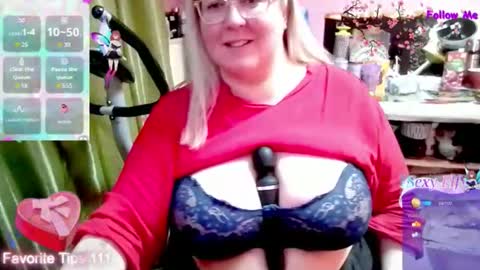 Snapshot of ginesia chatting on 04/29/26, 05:30 ginesia online show from 04/29/26, 05:30